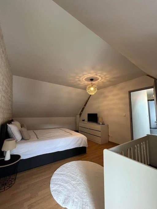 Charmante Maison De Bourg Cosy Acces Wifi Sepmes Buitenkant foto