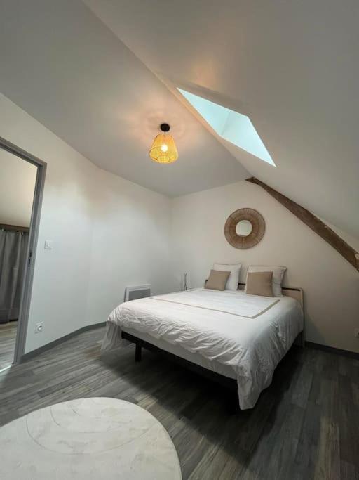 Charmante Maison De Bourg Cosy Acces Wifi Sepmes Buitenkant foto