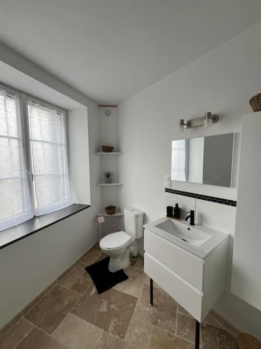 Charmante Maison De Bourg Cosy Acces Wifi Sepmes Buitenkant foto