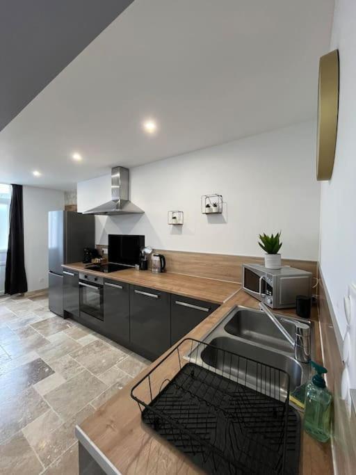 Charmante Maison De Bourg Cosy Acces Wifi Sepmes Buitenkant foto